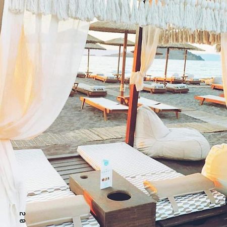 The Coast Aparthotel Анаксос Екстериор снимка