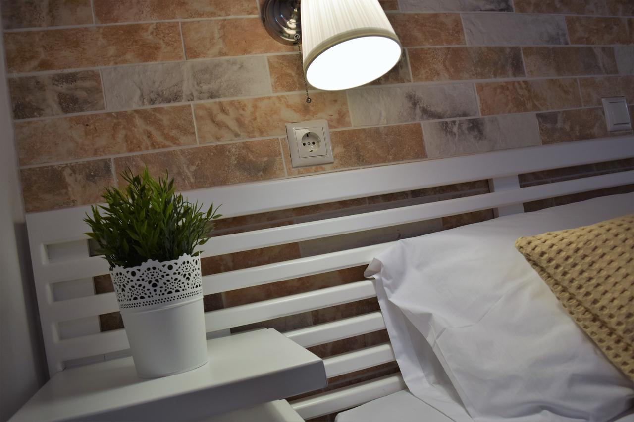 The Coast Aparthotel Анаксос Екстериор снимка