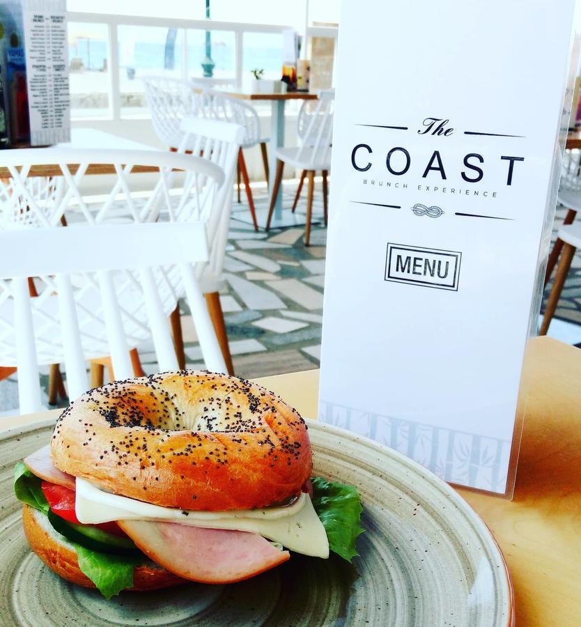 The Coast Aparthotel Анаксос Екстериор снимка
